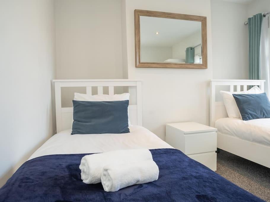 Cozy Townhouse, Walking Distance To Belfast City Экстерьер фото
